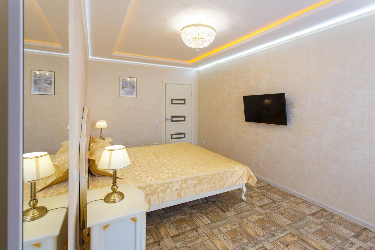Apartment Near Railway Station Kiev Exterior foto